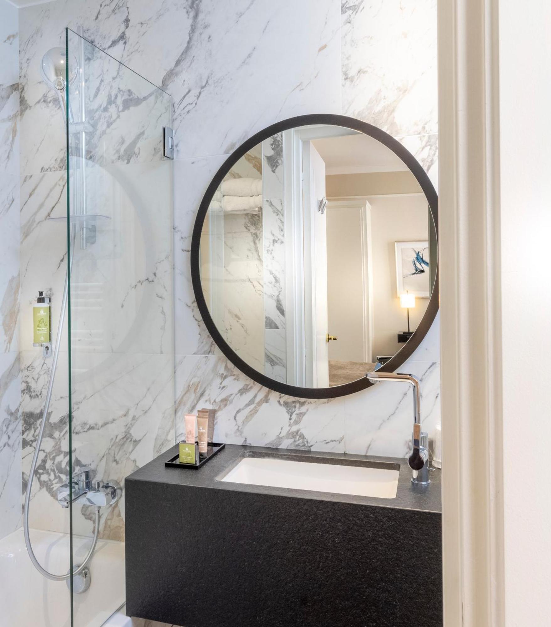 Du Bois Champs-elysées Hotel París